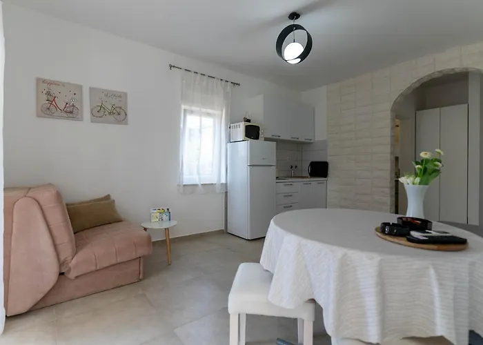 Briuni Riviera 아파트 *